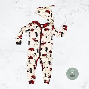 Urban kids | 12-18mo Silky soft Christmas PJs with the cutest little butt flap.